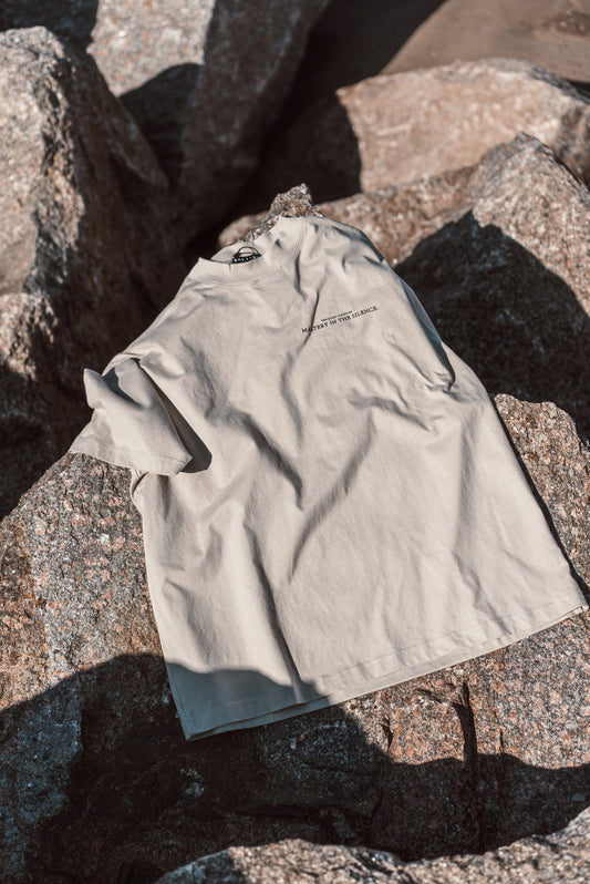 THE QUIET TAKEOVER, MASTERY IN SILENCE - Oversized Heavyweight Highneck T-Shirt